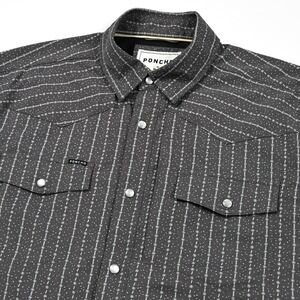 Poncho Pearl Snap Vented Slim Fit Shirt Mens Medium Geometric Fishing Outdoor